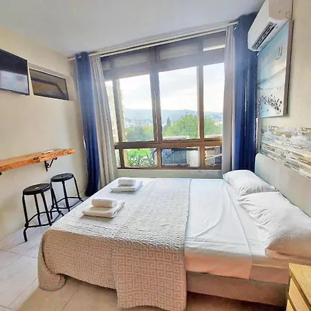 La Colina Apartment *